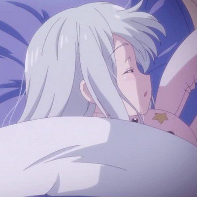 月鳞绮纪白日提灯谁能笑到最后